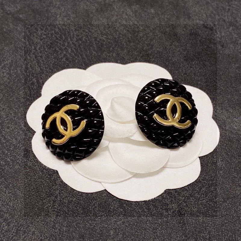 Chanel Earrings Trendsetting 223659