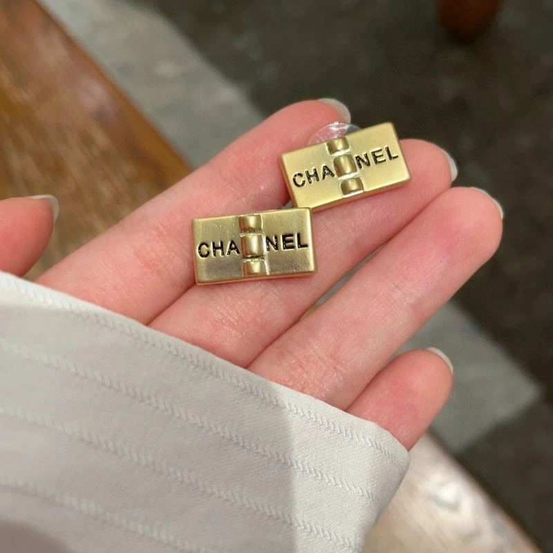 Chanel Earrings GoAnywhere 223652