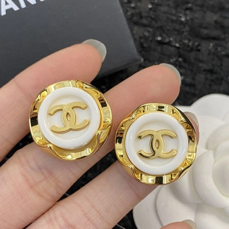 Chanel Earrings Affordable 223718
