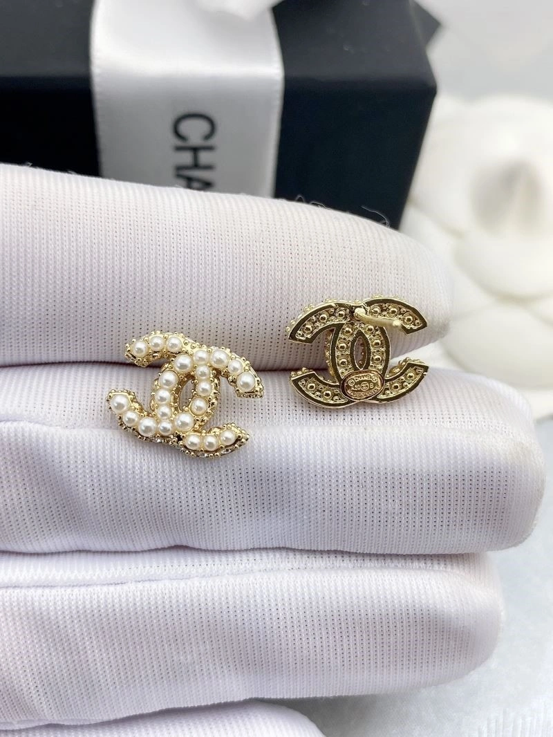 Refined Chanel Earrings 223638