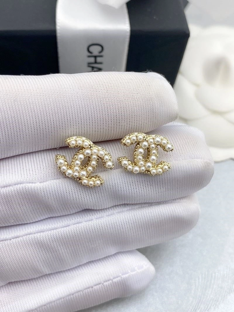 Refined Chanel Earrings 223638