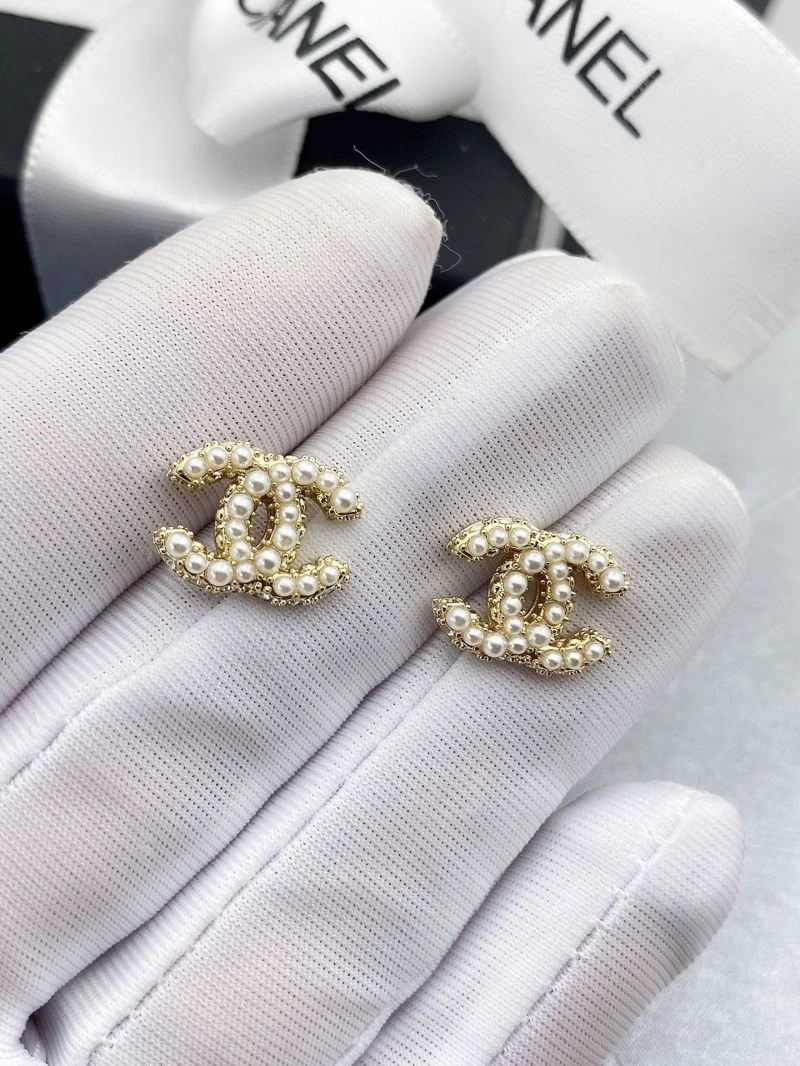 Refined Chanel Earrings 223638