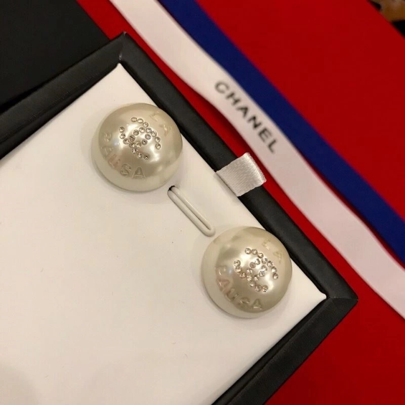 Chanel Earrings Stylish 223631