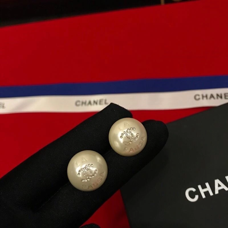 Chanel Earrings Stylish 223631
