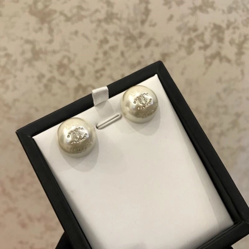 Chanel Earrings Stylish 223631