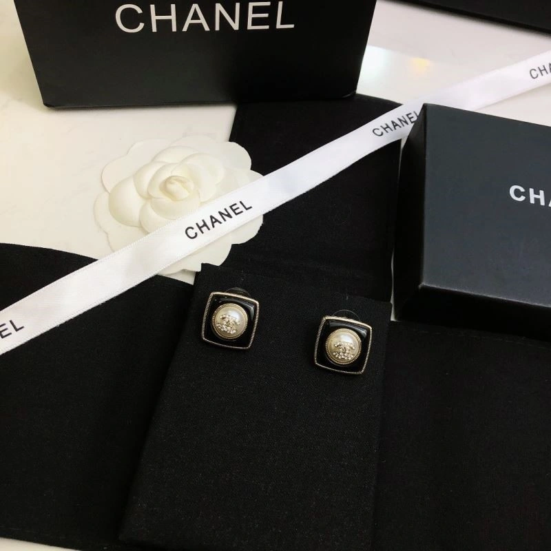 Chanel Earrings ComfortFit 223628