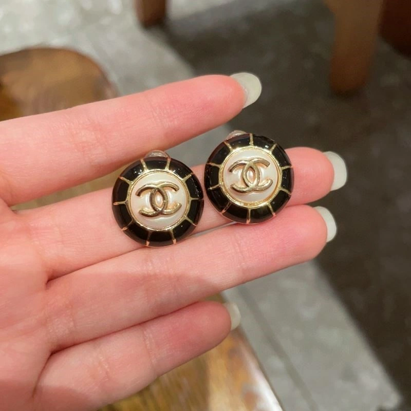 Chanel Earrings Unisex 223615
