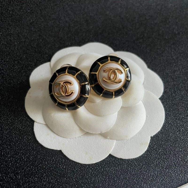 Chanel Earrings Unisex 223615