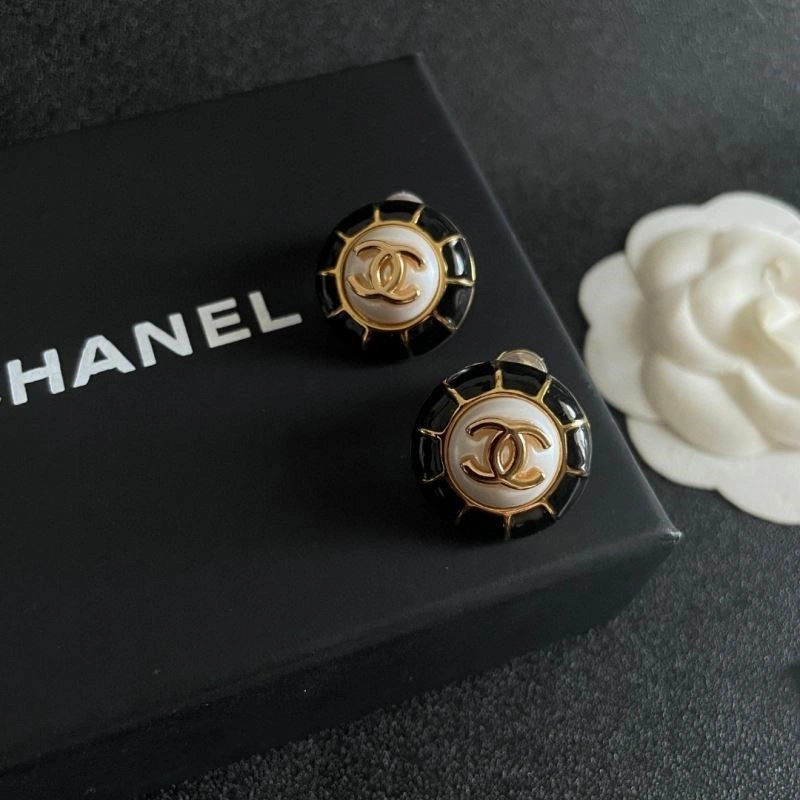Chanel Earrings Unisex 223615