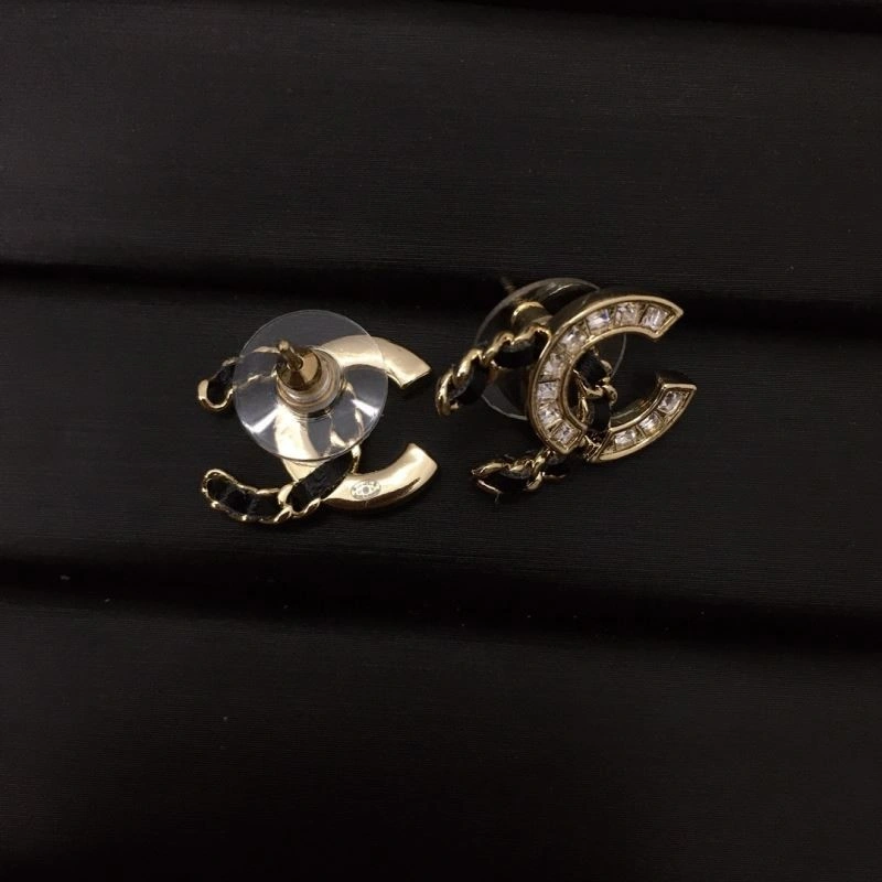 Chanel Earrings Sleek 223598