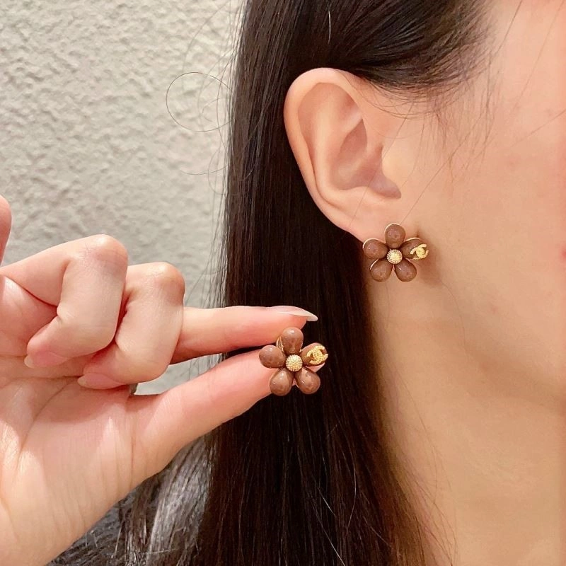 Cozy Chanel Earrings 223605