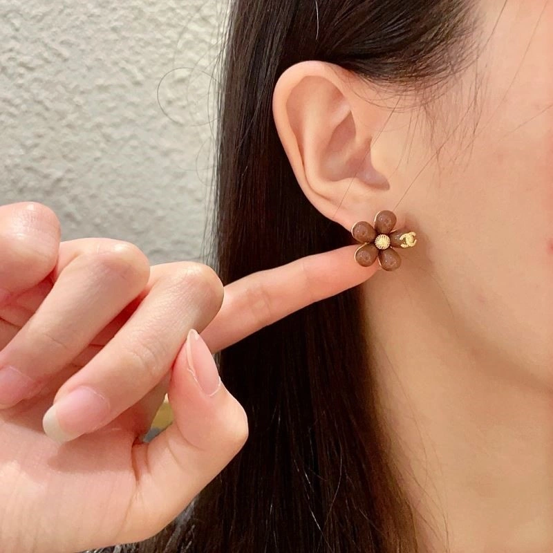 Cozy Chanel Earrings 223605