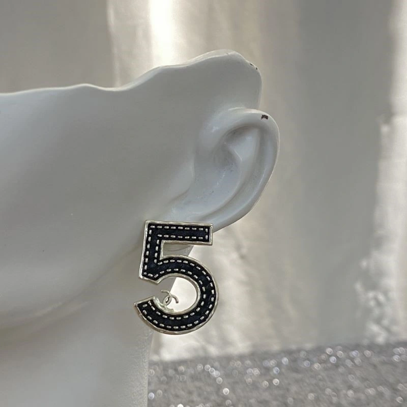 Chanel Earrings Minimalist 223614