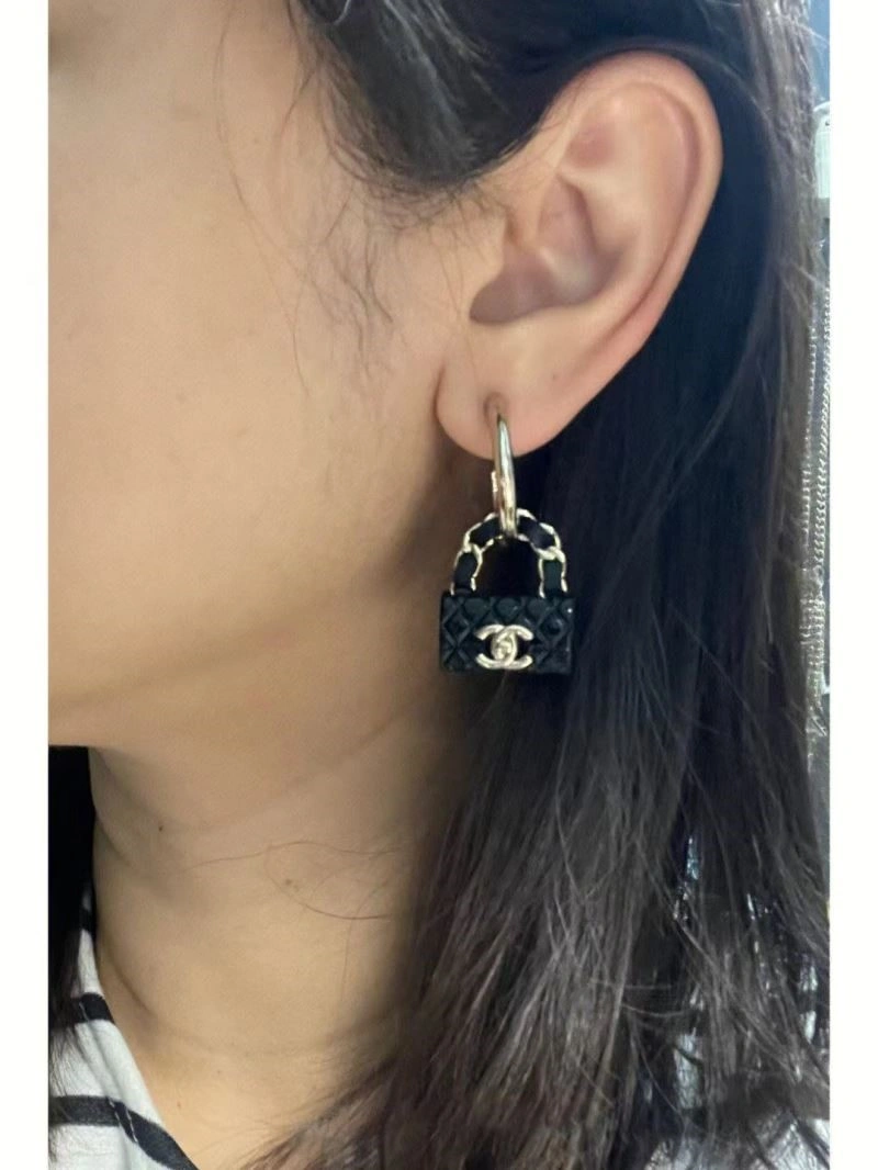 Chanel Earrings Flexible 223662
