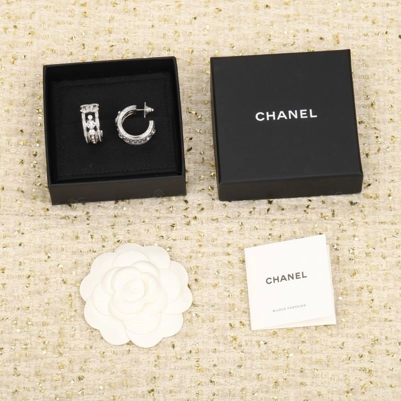 Compact Chanel Earrings 223599
