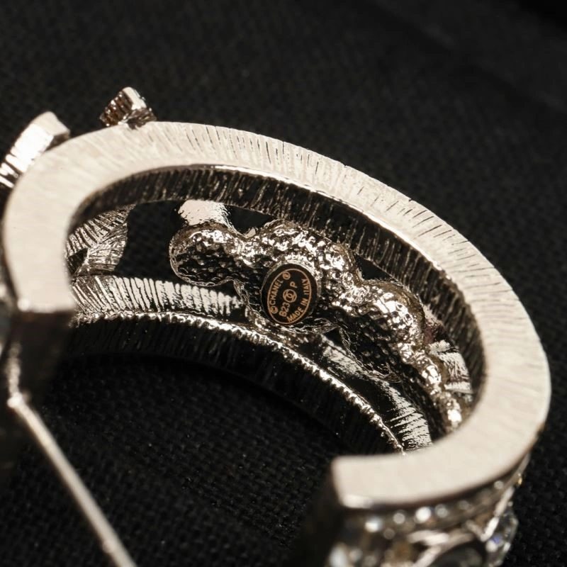 Compact Chanel Earrings 223599