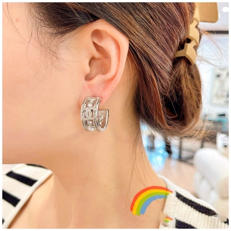 Compact Chanel Earrings 223599