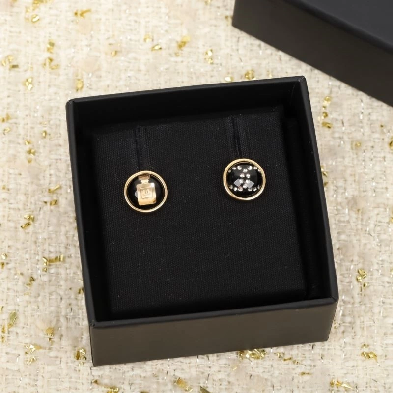 Chanel Earrings SoftTouch 223665