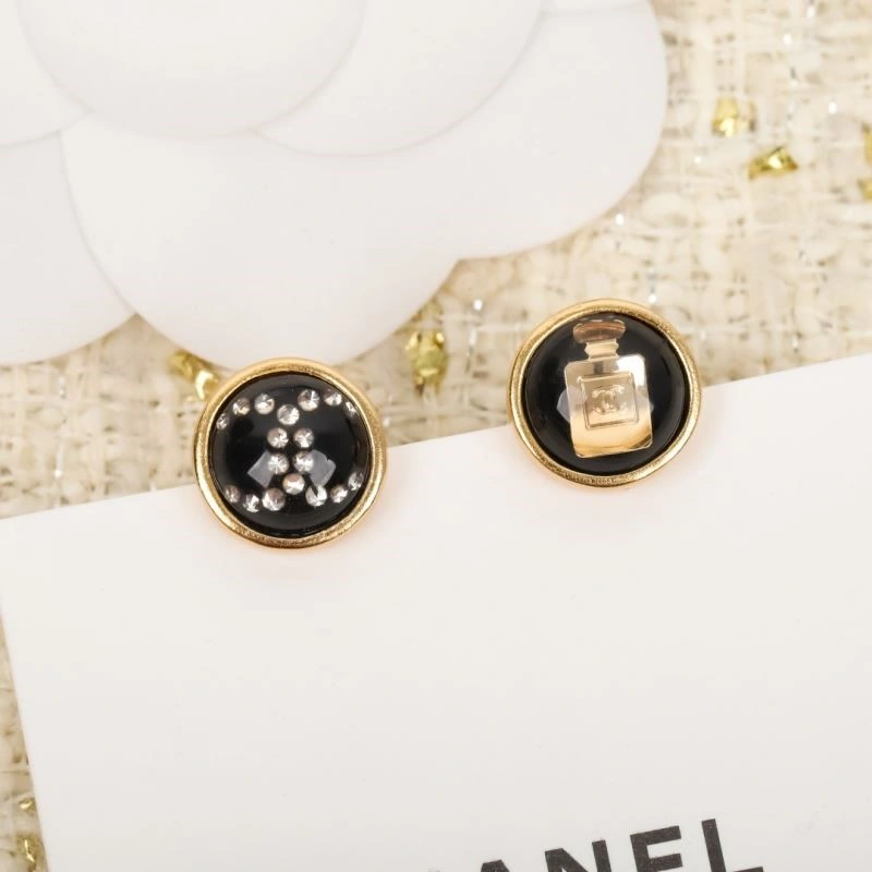 Chanel Earrings SoftTouch 223665