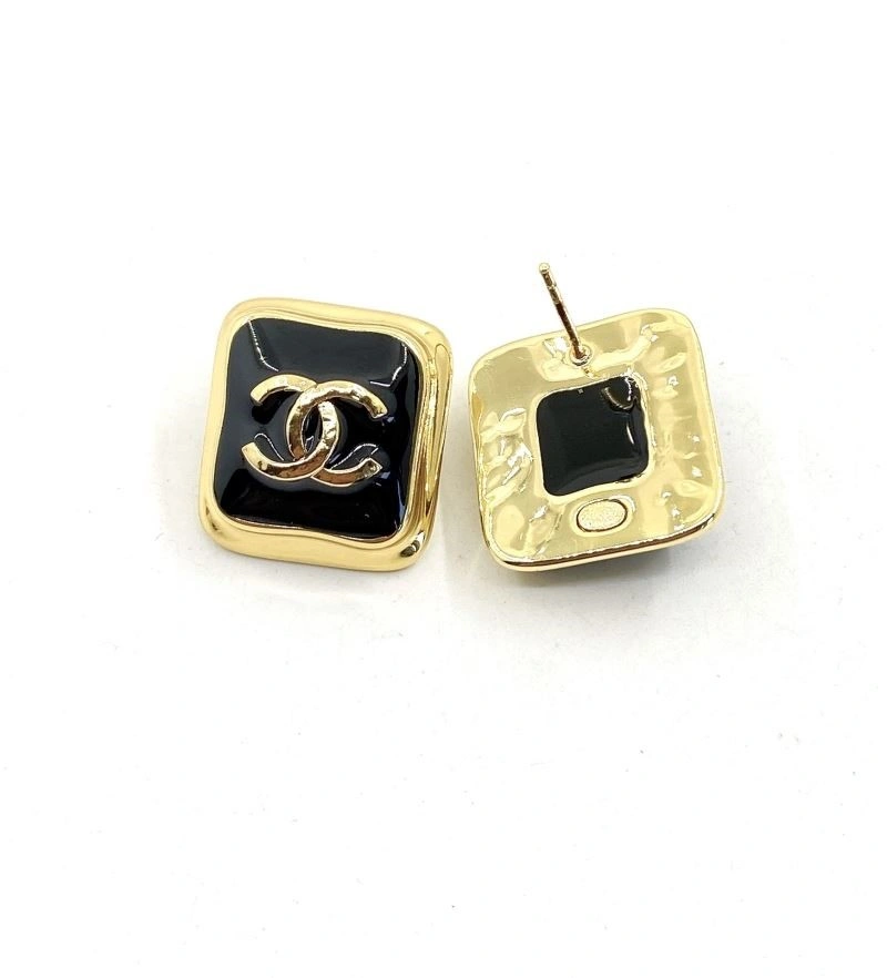Trendsetting Chanel Earrings 223132