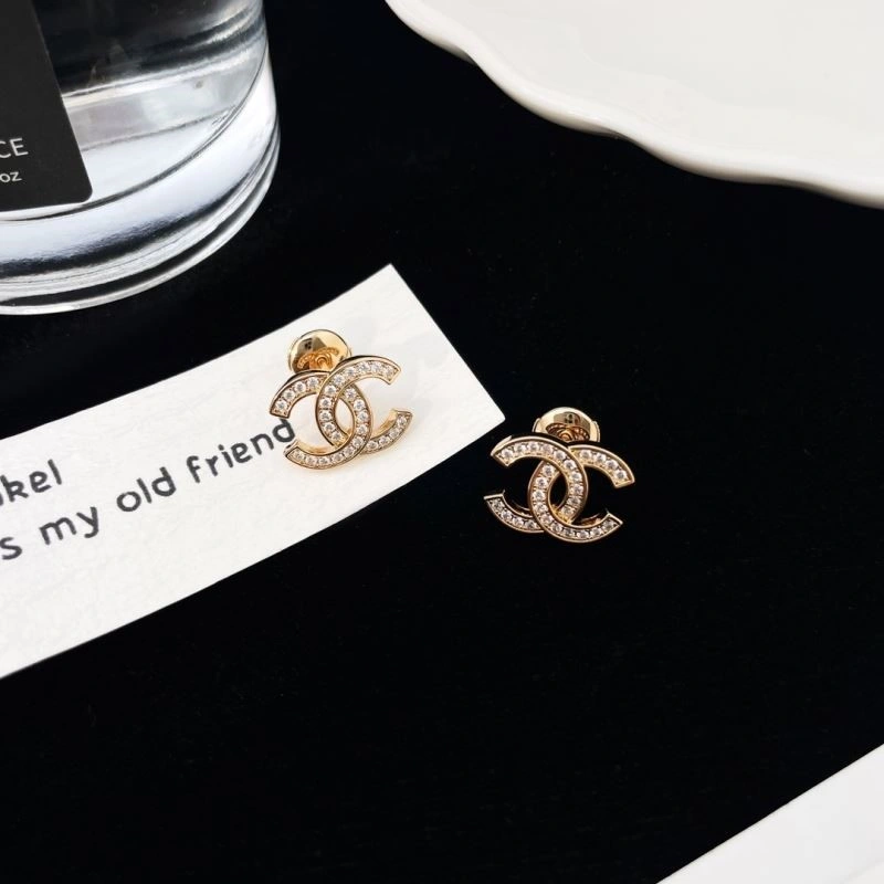 Chanel Earrings Comfortable 223051