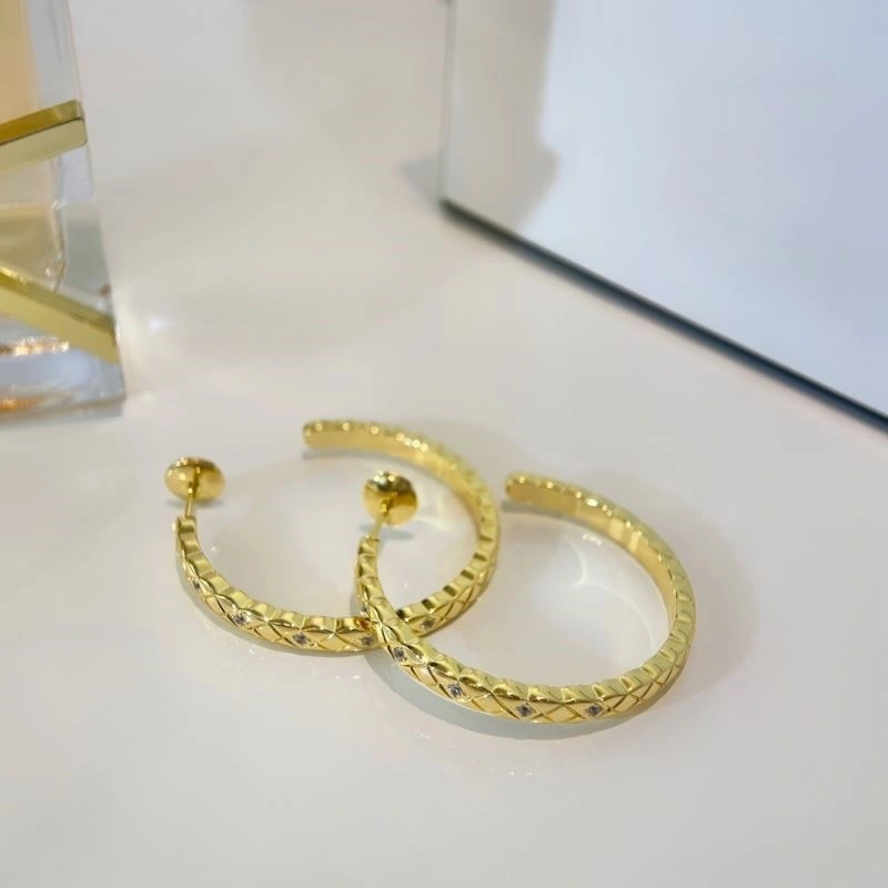 Chanel Earrings MoistureWicking 223054