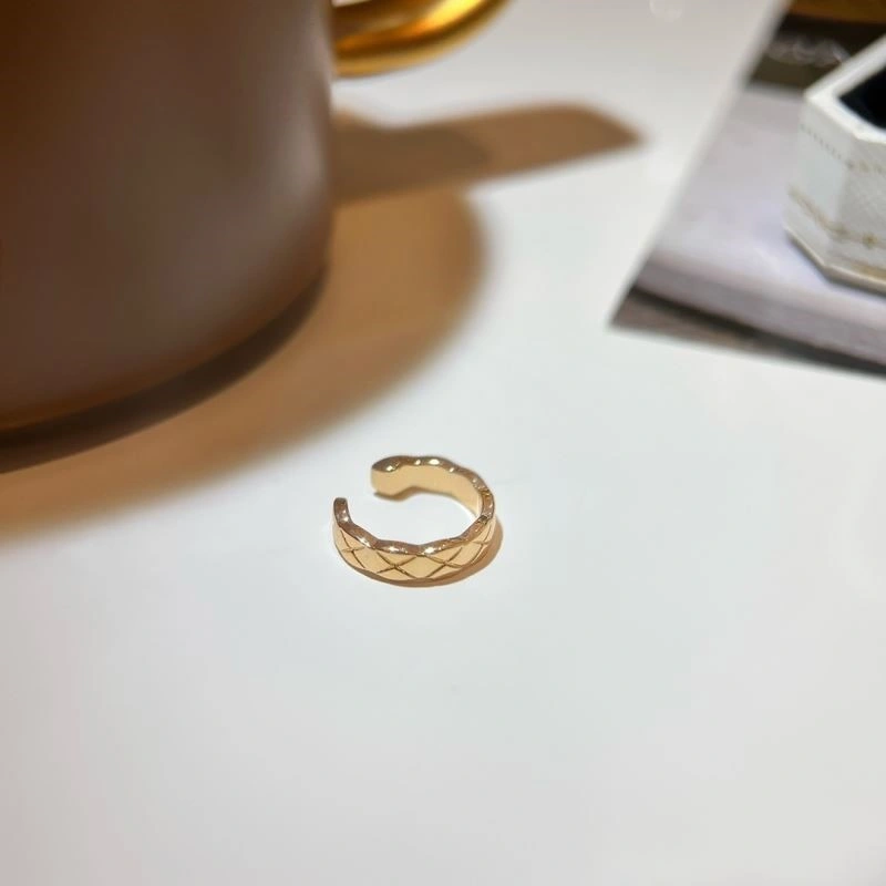 Durable Chanel Earrings 223057
