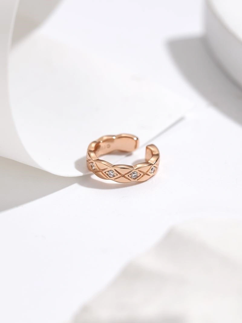 Chanel Earrings Comfortable 223066