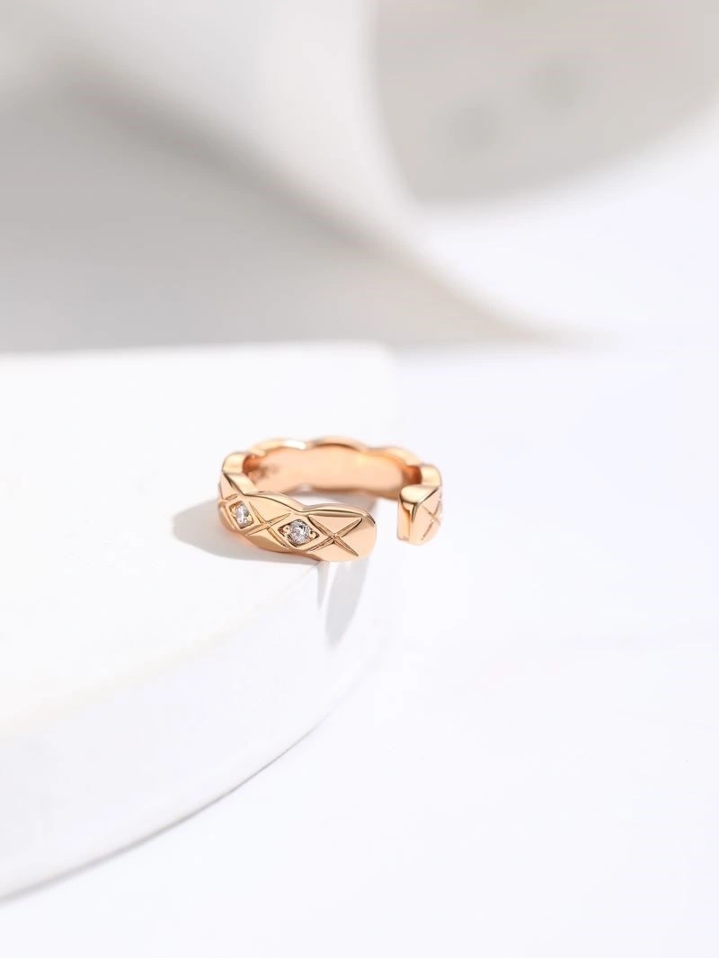 Chanel Earrings Comfortable 223066