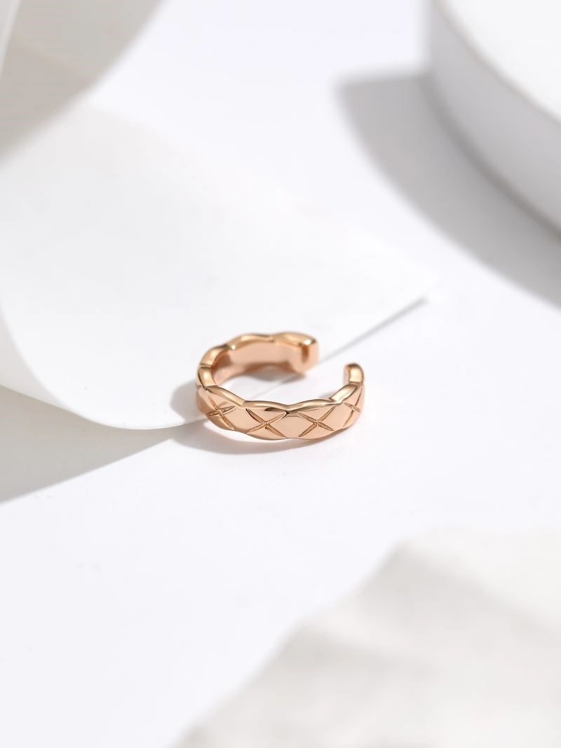 Casual Chanel Earrings 223055
