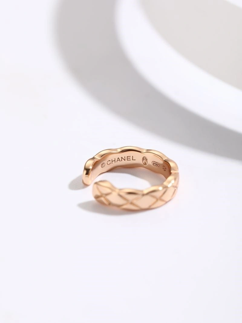Casual Chanel Earrings 223055