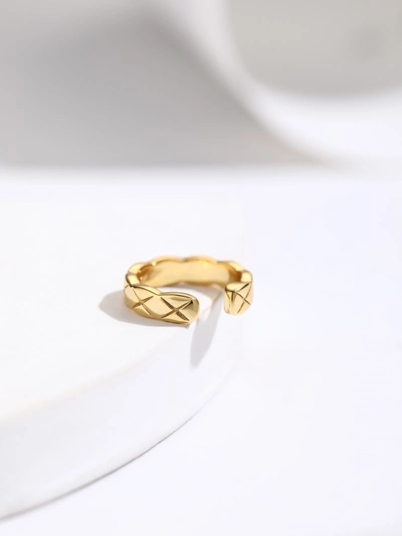 Chanel Earrings Lightweight 223052