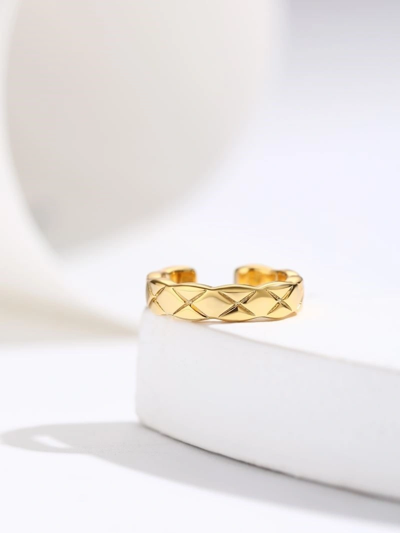 Chanel Earrings Lightweight 223052