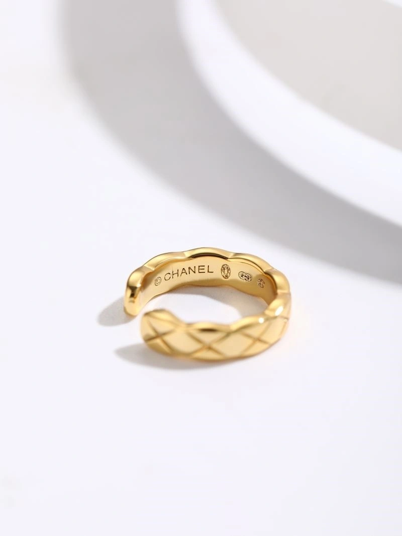 Chanel Earrings Lightweight 223052