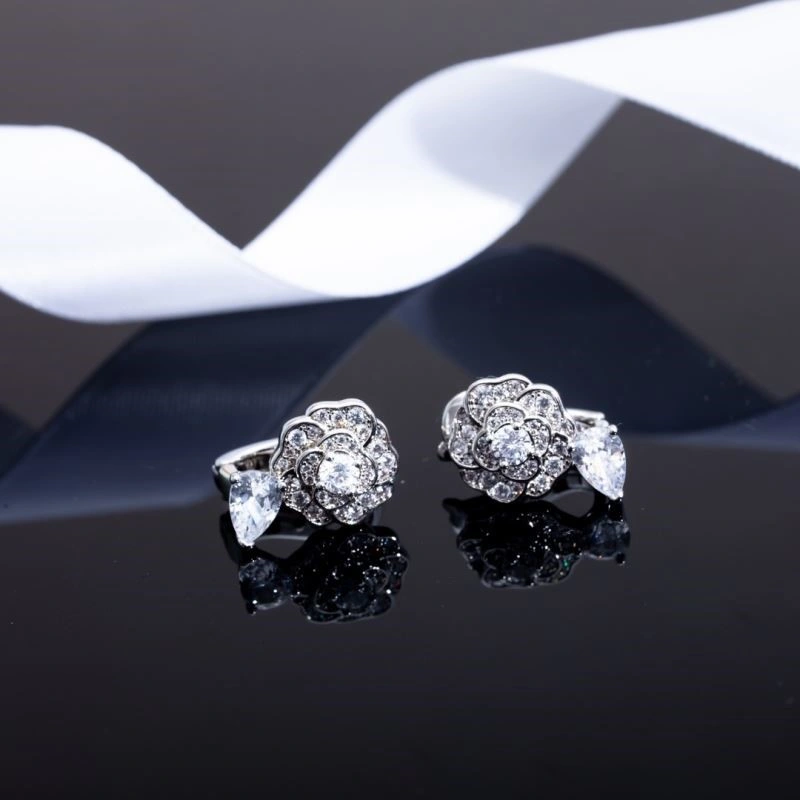 Chanel Earrings Versatile 223047