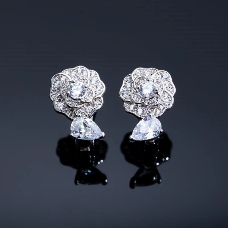 Chanel Earrings Versatile 223047