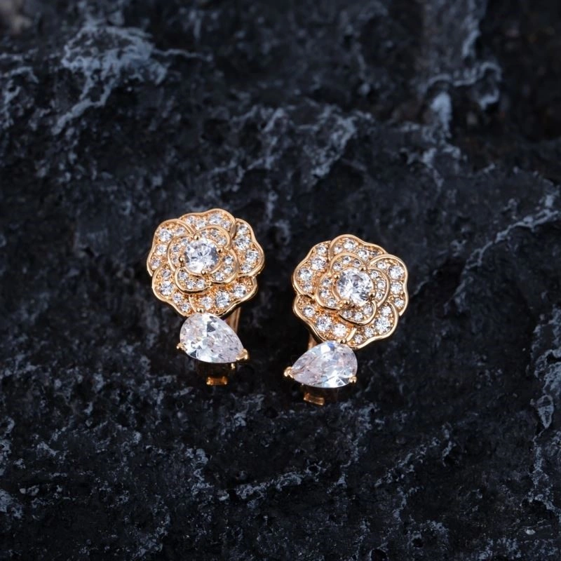 Unisex Chanel Earrings 223048