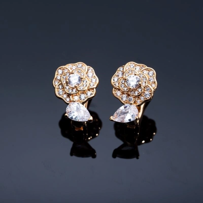 Unisex Chanel Earrings 223048
