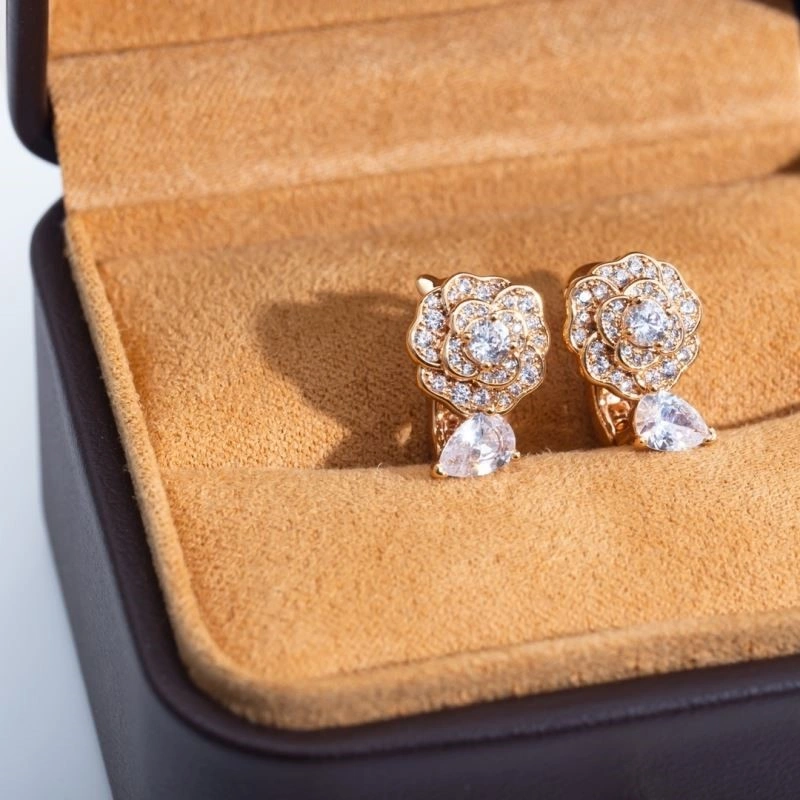 Unisex Chanel Earrings 223048