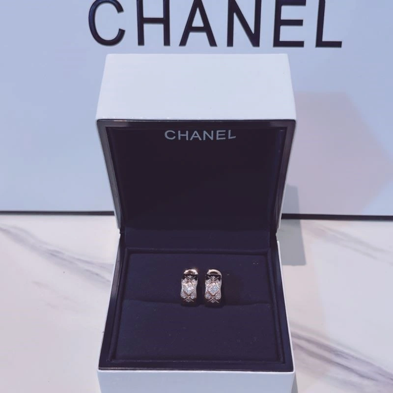 Comfortable Chanel Earrings 223038