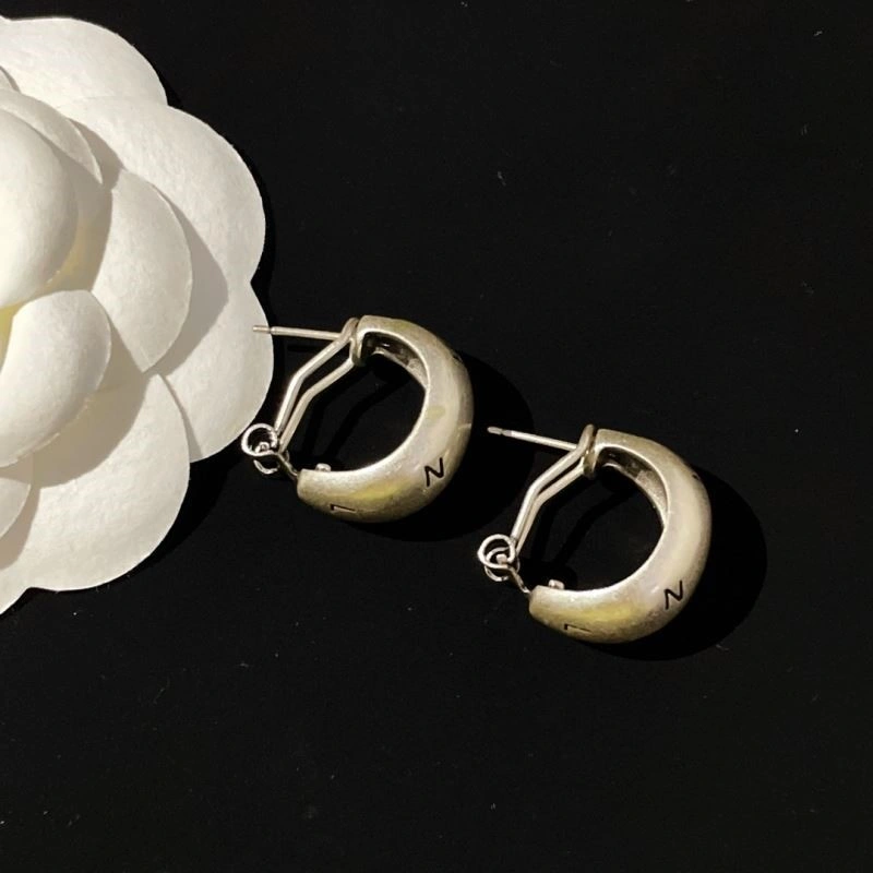 Durable Chanel Earrings 223040