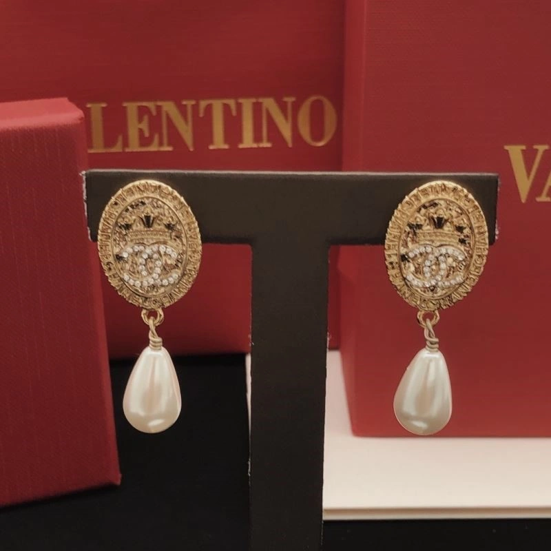 Chanel Earrings FreshLook 223037