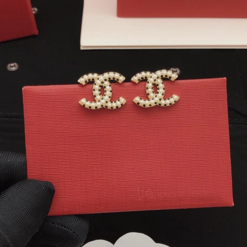 Stylish Chanel Earrings 223030