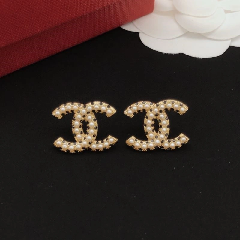 Stylish Chanel Earrings 223030