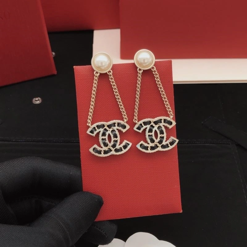 Trendsetting Chanel Earrings 223107