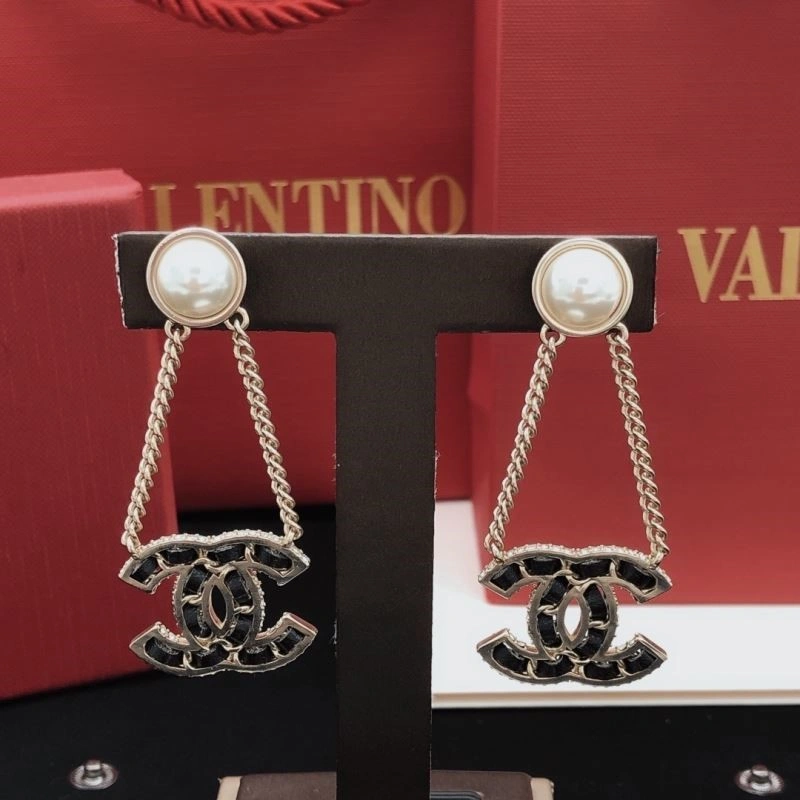 Trendsetting Chanel Earrings 223107