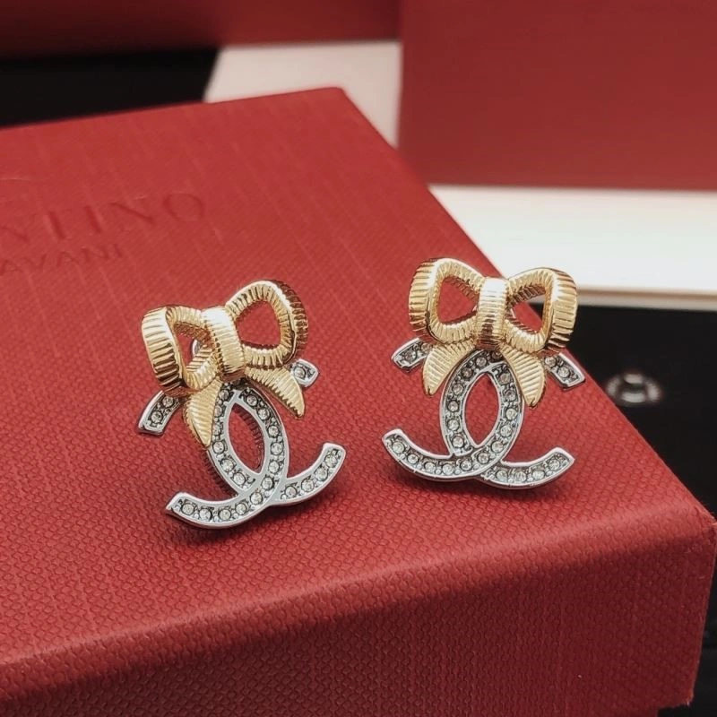 Chanel Earrings Versatile 223034