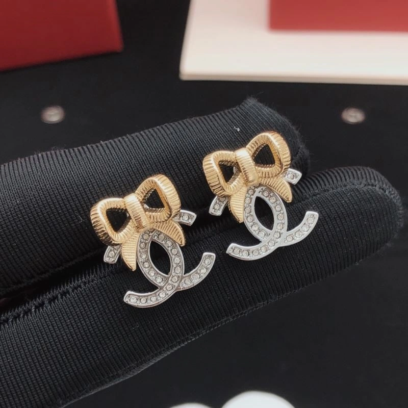 Chanel Earrings Versatile 223034