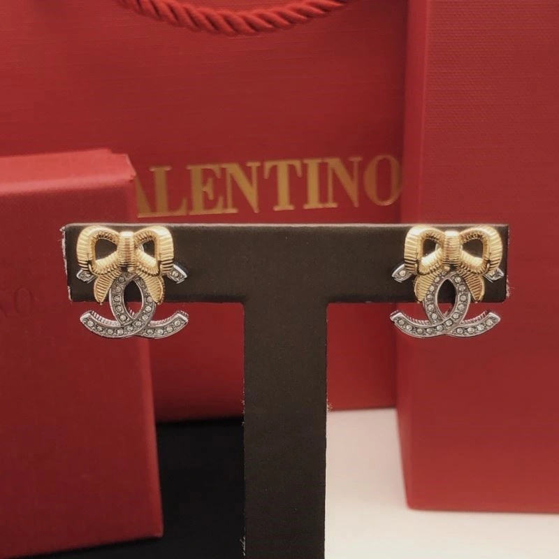 Chanel Earrings Versatile 223034