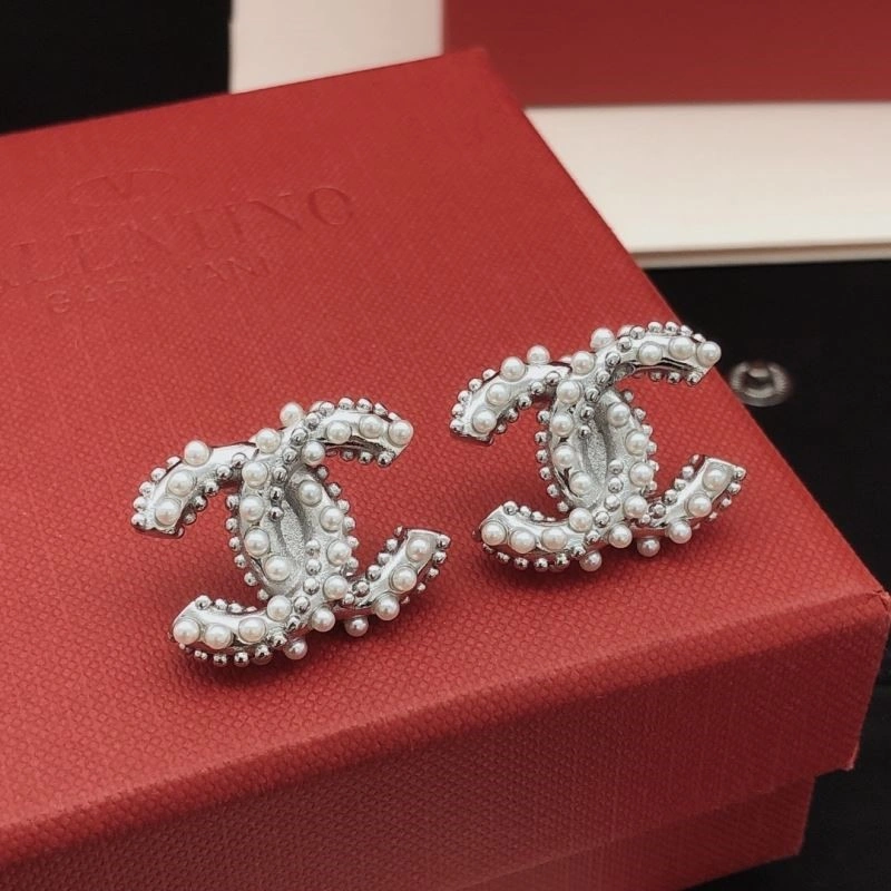 Chanel Earrings Durable 223017
